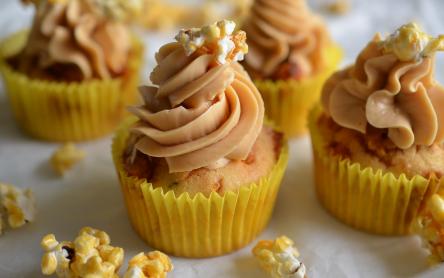 Popcorn muffin karamellkrémmel Popcorn muffin karamellkrémmel