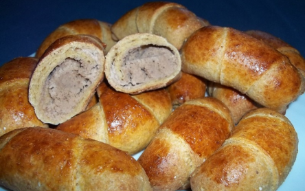 Gesztenyés pozsonyi kifli Gesztenyés pozsonyi kifli