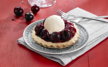 Gyömbéres meggyes kosárkák citrom sorbet jégkrémmel Gyömbéres meggyes kosárkák citrom sorbet jégkrémmel