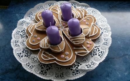 Első adventi mézeskalácsom Első adventi mézeskalácsom