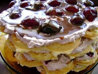 Csokoládés, meggyes gofri Csokoládés, meggyes gofri