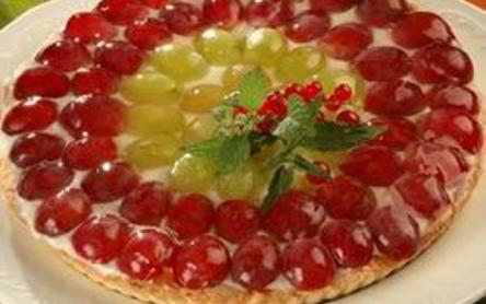 Szőlős krémsajttorta Szőlős krémsajttorta