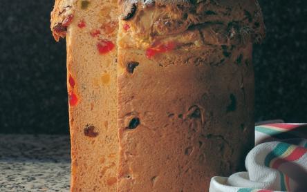 Panettone cseresznyével Panettone cseresznyével