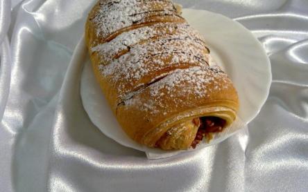 Almás croissant Almás croissant