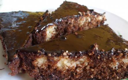 Brownieval ötvözött kókuszos Brownieval ötvözött kókuszos