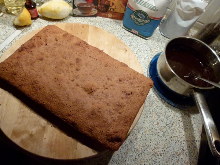 Csokoládétorta, ahogy Gergő szereti elkészítés 6. lépés képe Csokoládétorta, ahogy Gergő szereti elkészítés 6. lépés képe