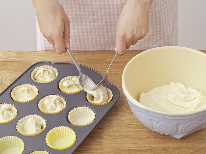 Húsvéti kiscsibe muffin elkészítés 5. lépés képe Húsvéti kiscsibe muffin elkészítés 5. lépés képe