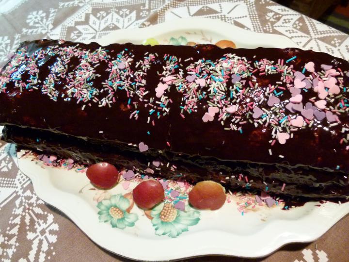 Csokoládétorta, ahogy Gergő szereti elkészítés 7. lépés képe Csokoládétorta, ahogy Gergő szereti elkészítés 7. lépés képe