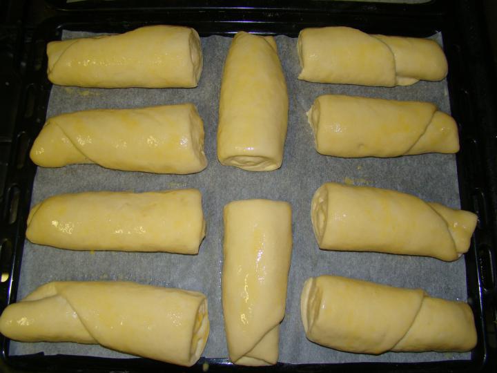 Hot-dog kiflik elkészítés 7. lépés képe Hot-dog kiflik elkészítés 7. lépés képe