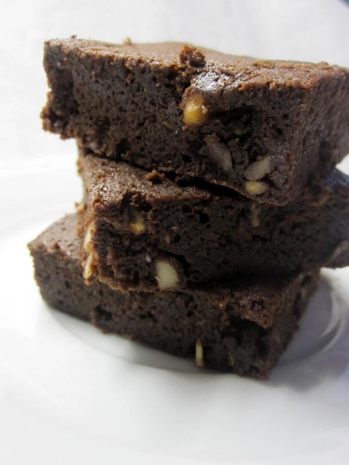 Mogyorós, csokis brownie elkészítés 3. lépés képe Mogyorós, csokis brownie elkészítés 3. lépés képe
